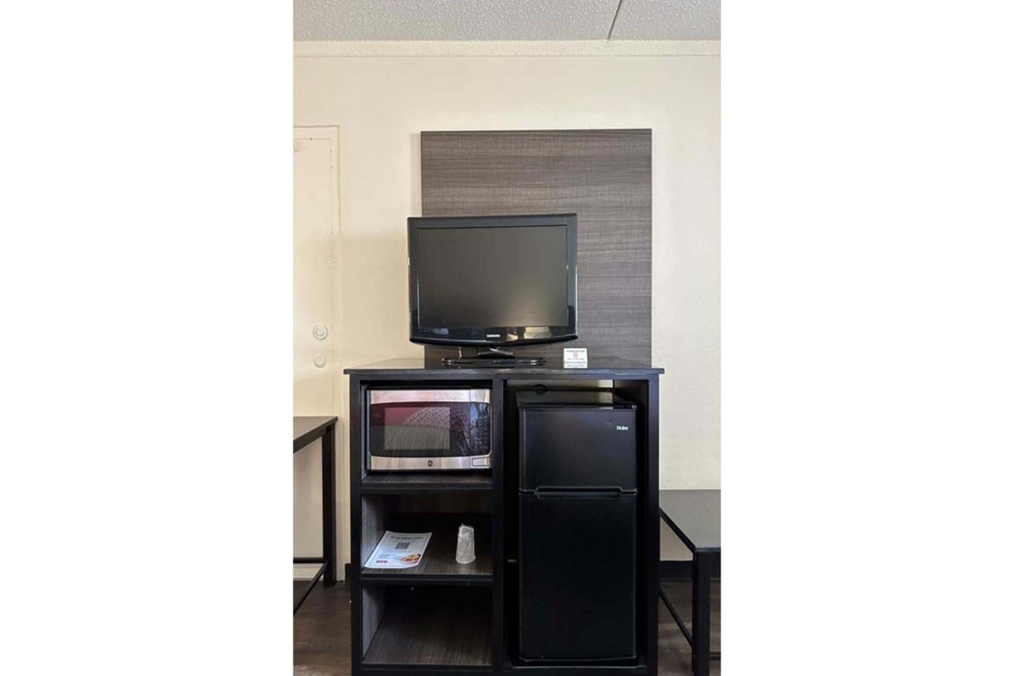Oyo Hotel San Antonio Lackland Afb Seaworld Hwy 90 W Экстерьер фото
