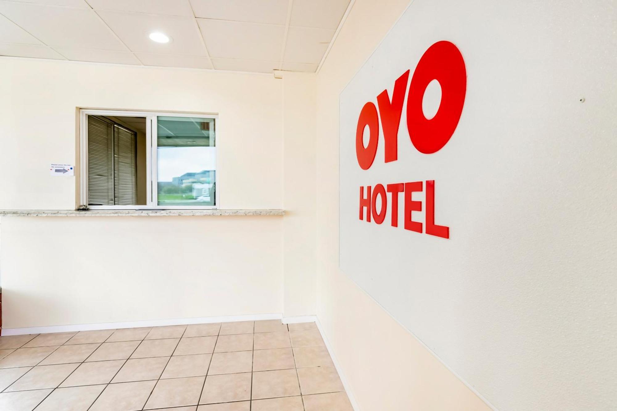 Oyo Hotel San Antonio Lackland Afb Seaworld Hwy 90 W Экстерьер фото