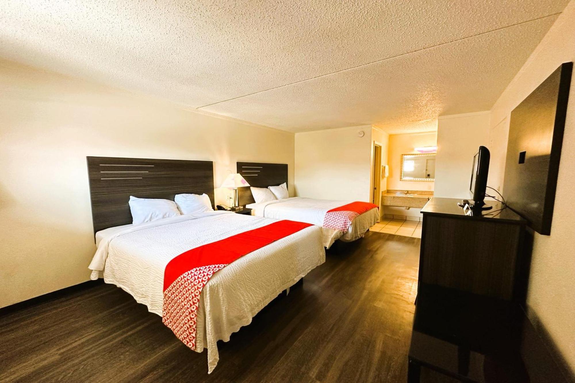 Oyo Hotel San Antonio Lackland Afb Seaworld Hwy 90 W Экстерьер фото